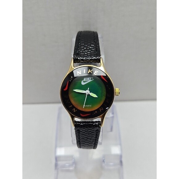 Womens Nike Air Mood Watch Green Color Changing Dial Gold Tone New Battery USA